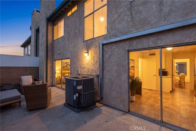 17221 Roscoe Boulevard 2, Northridge, CA 91325
