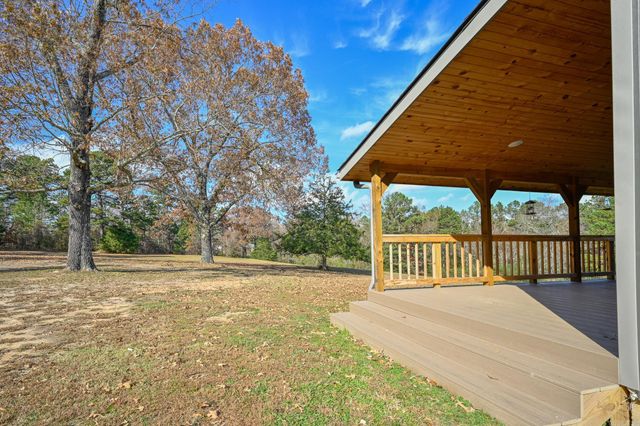 2210 S Reine Street, Mena, AR 71953