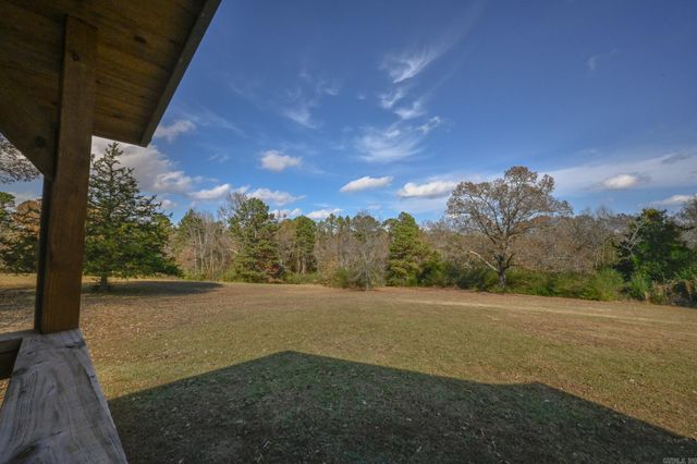 2210 S Reine Street, Mena, AR 71953