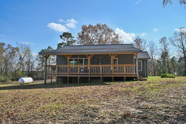 2210 S Reine Street, Mena, AR 71953