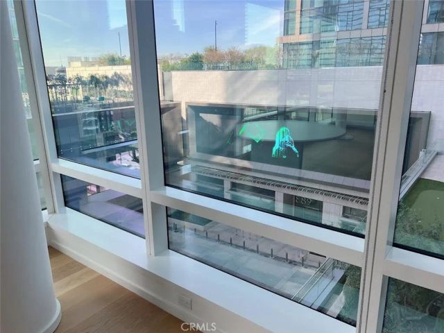 877 Francisco St #728, Los Angeles, CA 90017