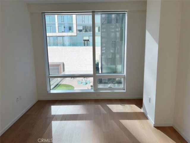 877 Francisco St #728, Los Angeles, CA 90017