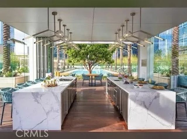 877 Francisco St #728, Los Angeles, CA 90017