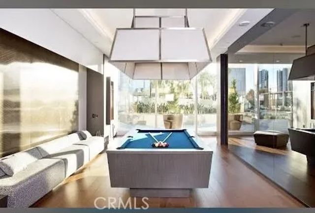 877 Francisco St #728, Los Angeles, CA 90017