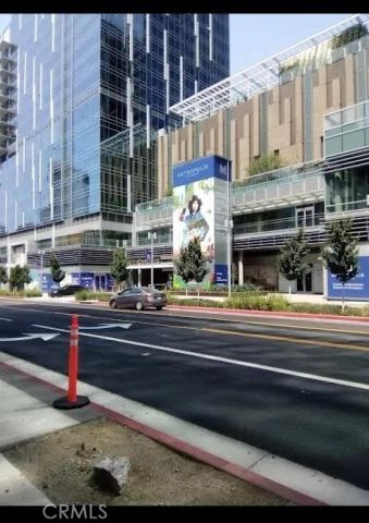 877 Francisco St #728, Los Angeles, CA 90017