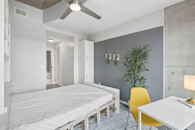 415 Church St Apt 2413, Nashville, TN 37219
