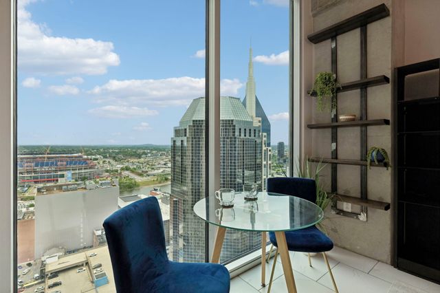 415 Church St Apt 2413, Nashville, TN 37219