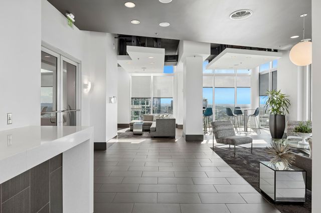 415 Church St Apt 2413, Nashville, TN 37219