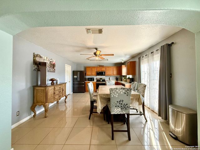 1235 Autumn Moon, San Antonio, TX 78245