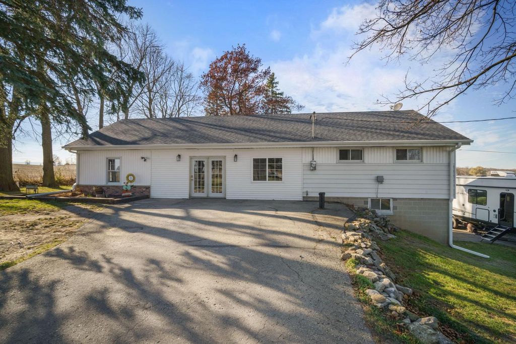 N1206 Katzenburg DRIVE, Campbellsport, WI 53010