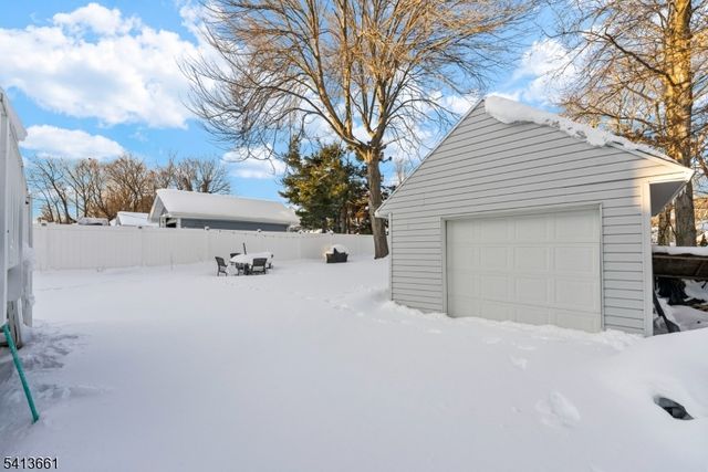 51 Garden St, Teaneck Twp., NJ 07666