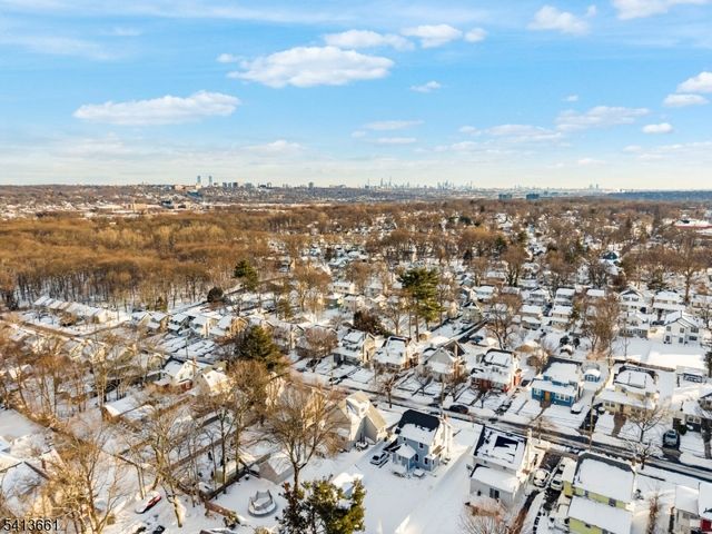 51 Garden St, Teaneck Twp., NJ 07666