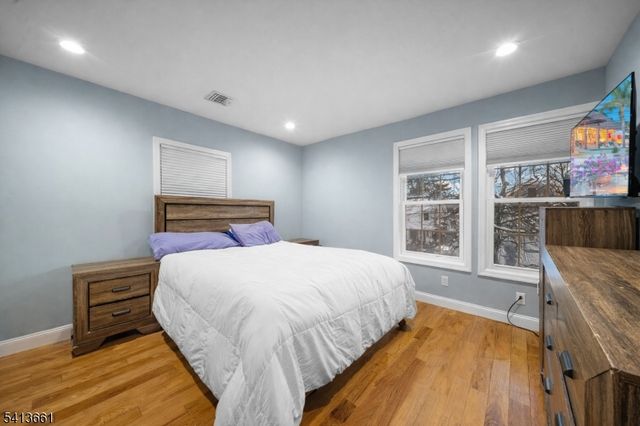 51 Garden St, Teaneck Twp., NJ 07666