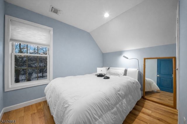 51 Garden St, Teaneck Twp., NJ 07666