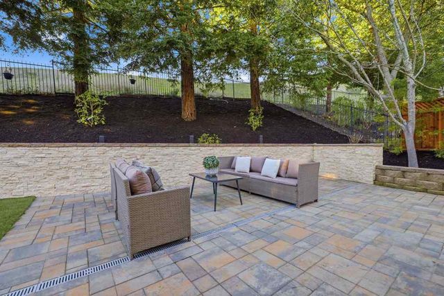 415 Eagle Valley Way, Danville, CA 94506