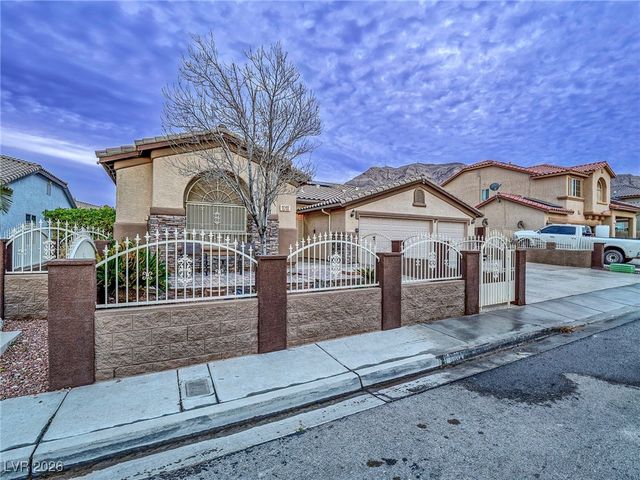 1018 Azure Heights Place, Las Vegas, NV 89110