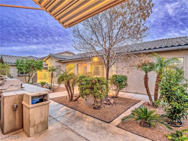 1018 Azure Heights Place, Las Vegas, NV 89110