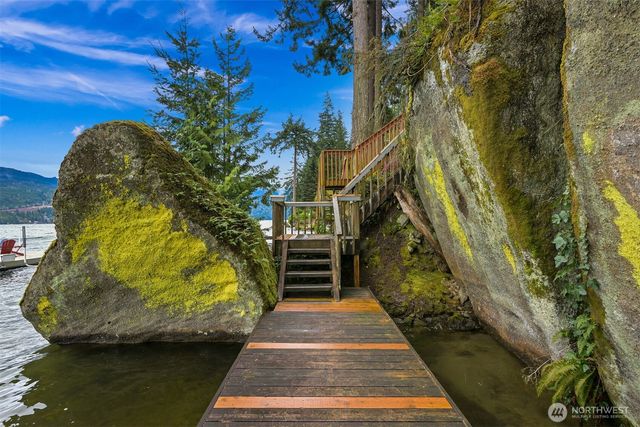 2562 Lake Whatcom Boulevard, Bellingham, WA 98229