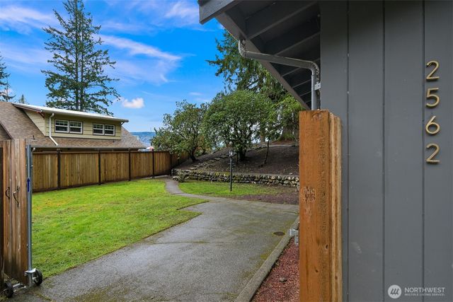 2562 Lake Whatcom Boulevard, Bellingham, WA 98229