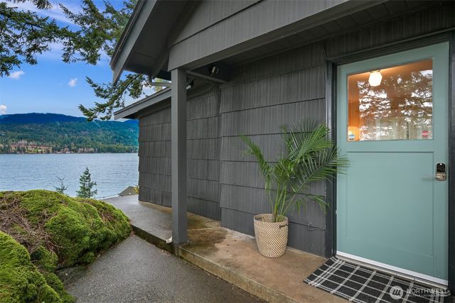 2562 Lake Whatcom Boulevard, Bellingham, WA 98229