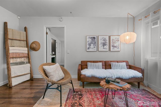 2562 Lake Whatcom Boulevard, Bellingham, WA 98229