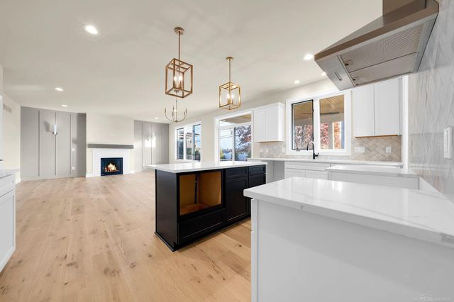 54778 Camden Court, Shelby Twp, MI 48316