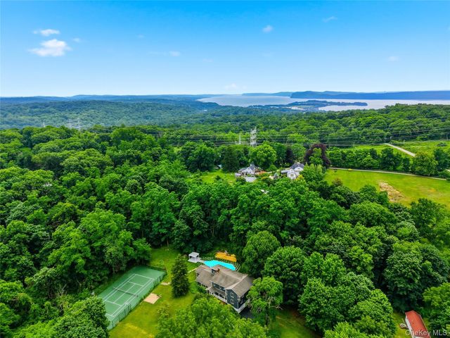 12 E Mount Airy Road, Croton-on-hudson, NY 10520