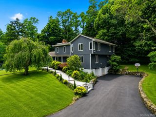 12 E Mount Airy Road, Croton-on-hudson, NY 10520