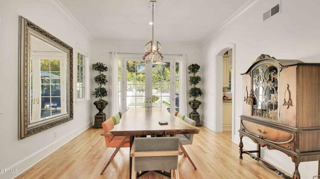 1929 Lyans Drive, La Canada Flintridge, CA 91011