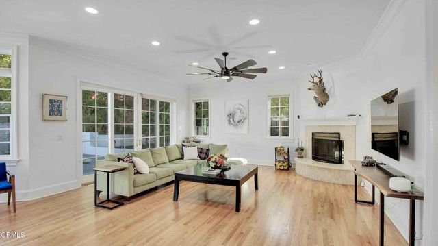 1929 Lyans Drive, La Canada Flintridge, CA 91011