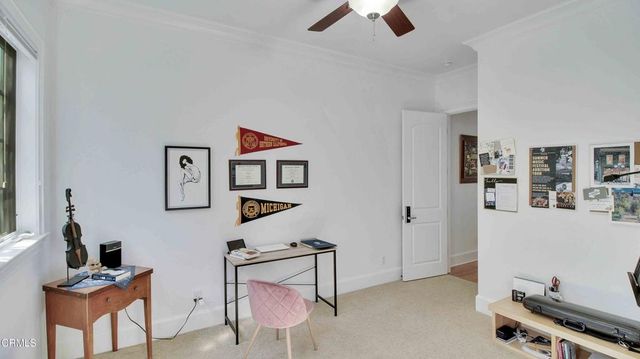 1929 Lyans Drive, La Canada Flintridge, CA 91011