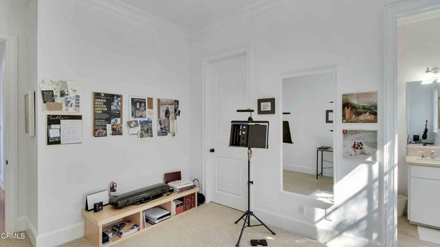 1929 Lyans Drive, La Canada Flintridge, CA 91011