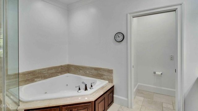 1929 Lyans Drive, La Canada Flintridge, CA 91011