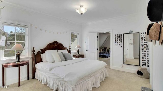 1929 Lyans Drive, La Canada Flintridge, CA 91011