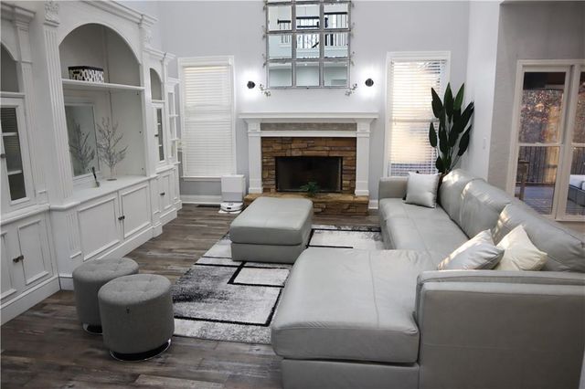 523 Waterside Court, Canton, GA 30114