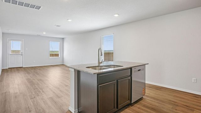1105 Firewheel DR, Killeen, TX 76543
