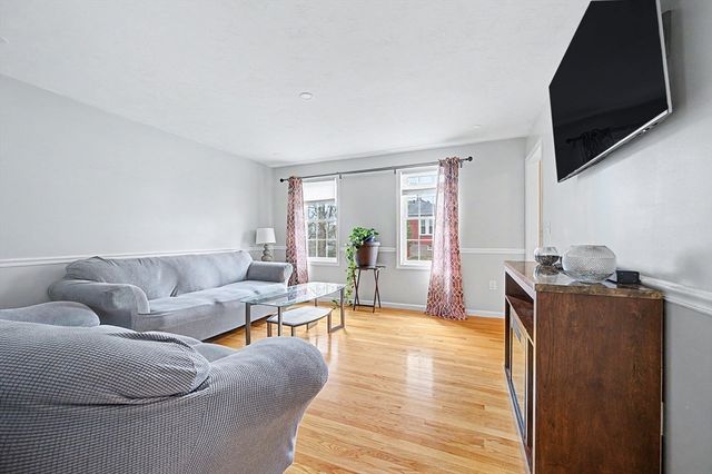 23 Gammon St, Brockton, MA 02301