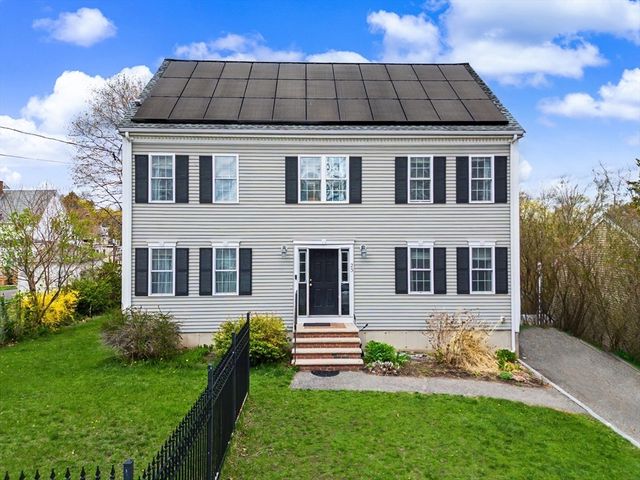 23 Gammon St, Brockton, MA 02301