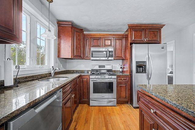 23 Gammon St, Brockton, MA 02301