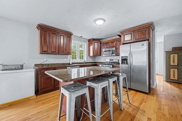 23 Gammon St, Brockton, MA 02301
