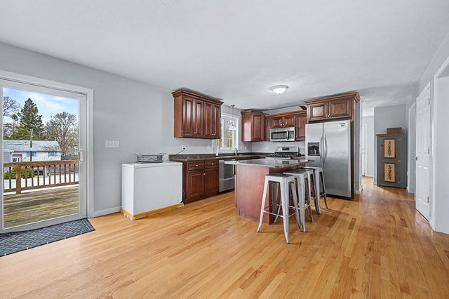 23 Gammon St, Brockton, MA 02301