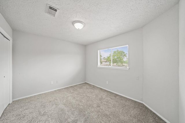 303 Hearthside Circle, League City, TX 77573