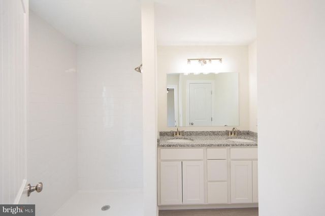 406 CHARLES ST, Hurlock, MD 21643