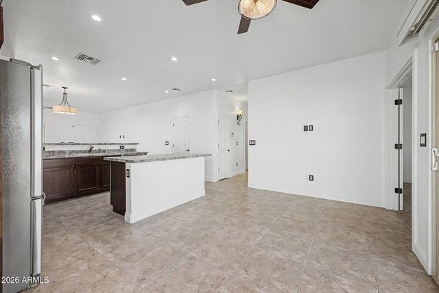2552 E ATLANTA Avenue, Phoenix, AZ 85040