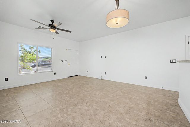 2552 E ATLANTA Avenue, Phoenix, AZ 85040
