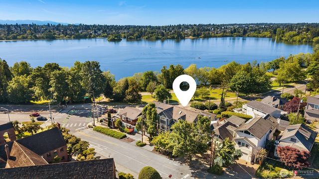 2112 N 64th Street, Seattle, WA 98103