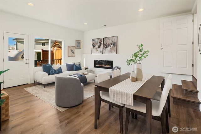 2112 N 64th Street, Seattle, WA 98103