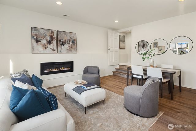 2112 N 64th Street, Seattle, WA 98103