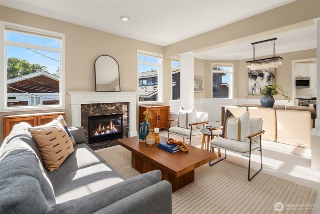 2112 N 64th Street, Seattle, WA 98103