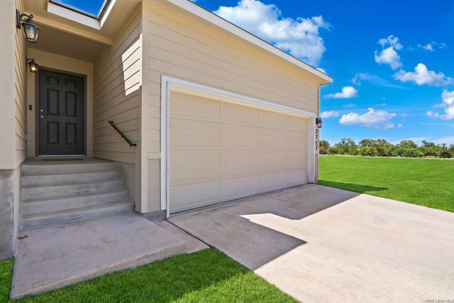3257 Starflower, New Braunfels, TX 78130